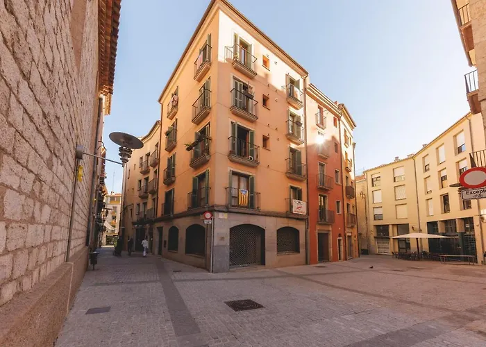Bravissimo Mercadal Duplex, With 2 Bedrooms * Girona